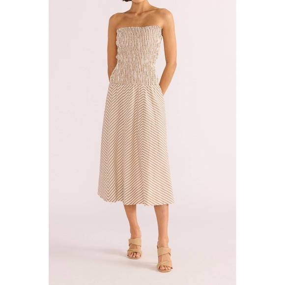 NEW MINKPINK artemis shirred midi dress in white/tan - Picture 1 of 4